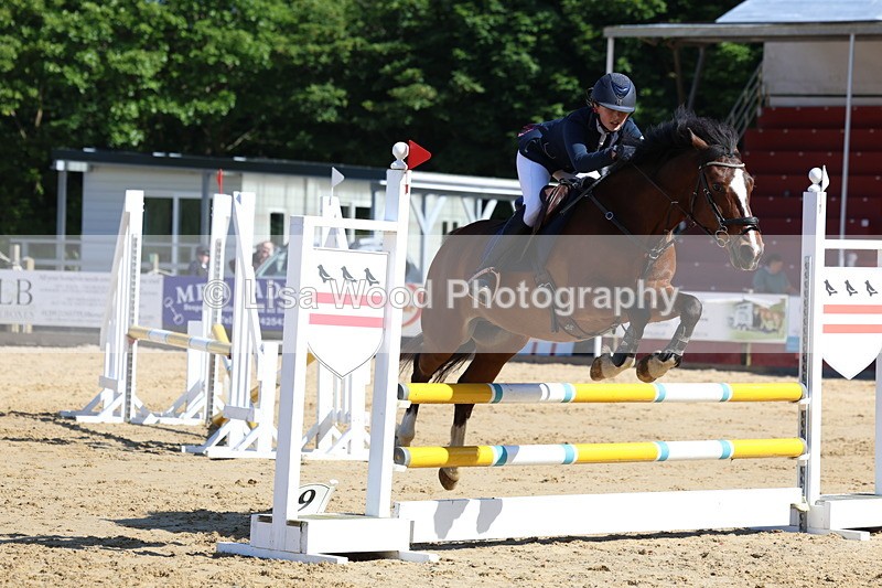 3E7A8982 - Class 4: Pony British Novice/80cm open