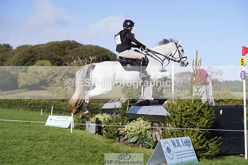 241025-105904-06176 - 007-Lucy.Wisher-VALDOCTRO