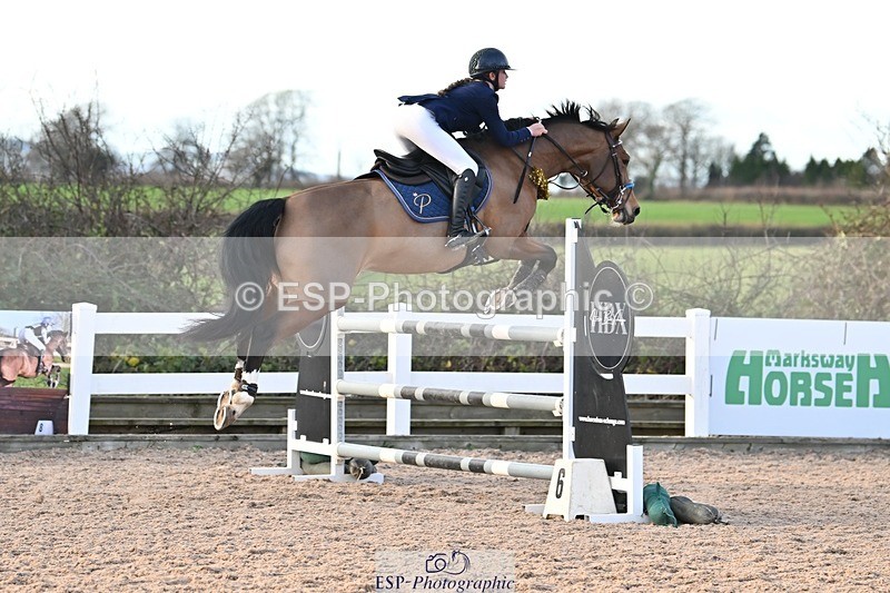 241208-140854-01888 - Cls 22 Foxhunter and 1.20m Open
