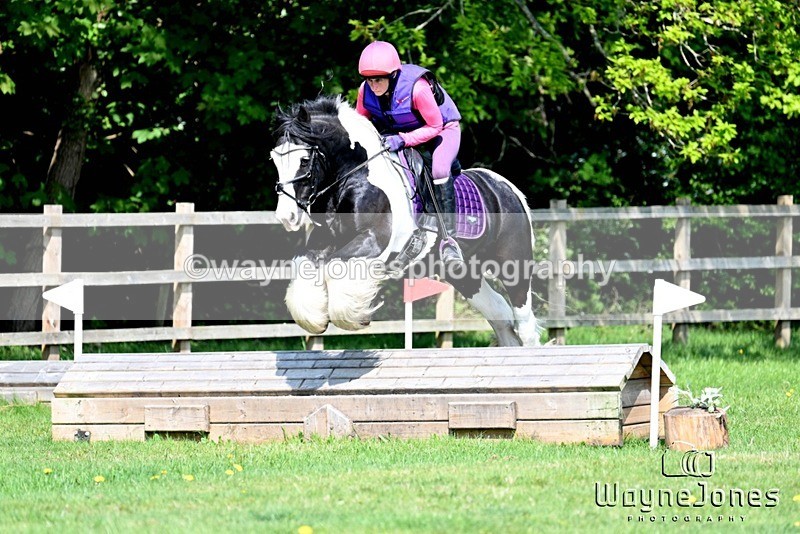 WJ7_6855 - The stables at Tweseldown 27-04-25