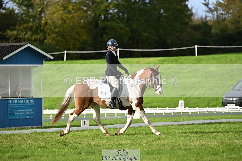 251024A-102101-08029 - F-454-Natalie.Stephens