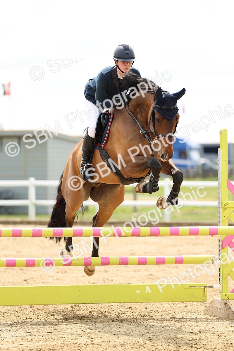 SBM_005620 - Class 17 - Senior Discovery - 1.00m