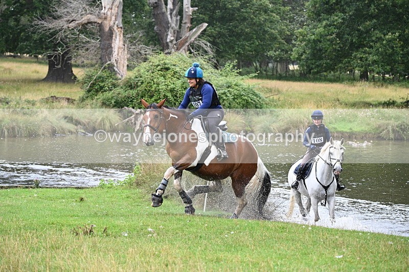 WJ7_6353 - Time at Water 09:30 to 10:00