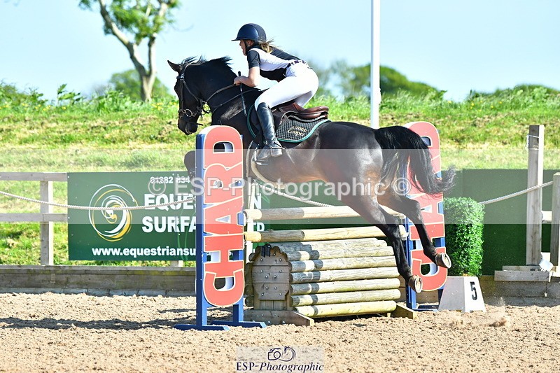 230527A-171147-05522 - Cls 20 Chard 1.10m Speed Derby