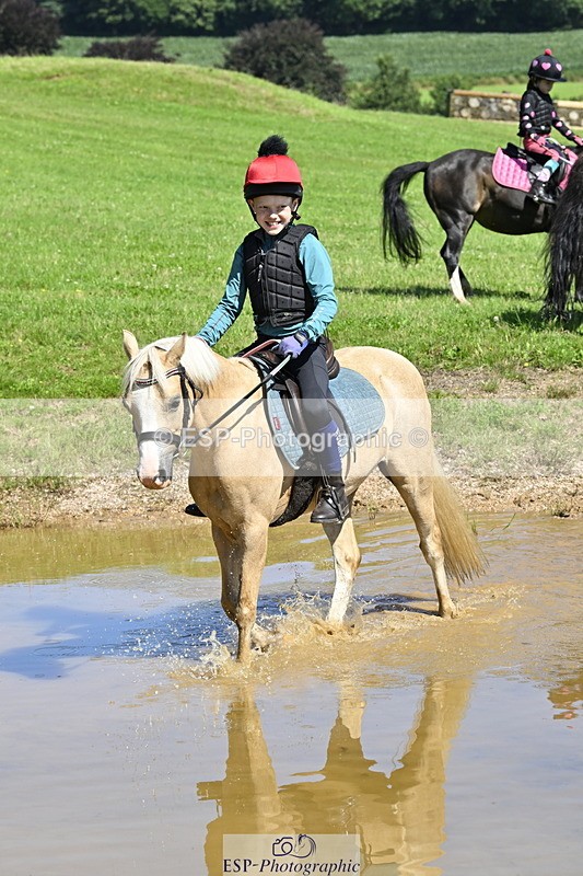 240728B-105933-00800 - Theo's Group XC