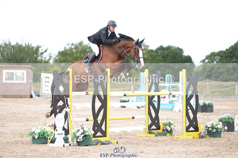 250801-110804-04859 - Cls 14 Snr Fox 1st Rnd