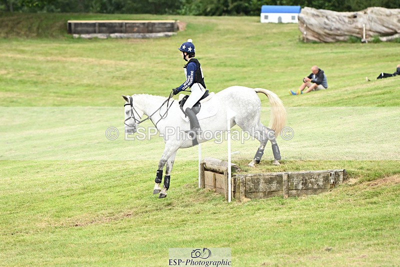 240825X-143442-35052 - 80cm XC 14.30 to 15.30