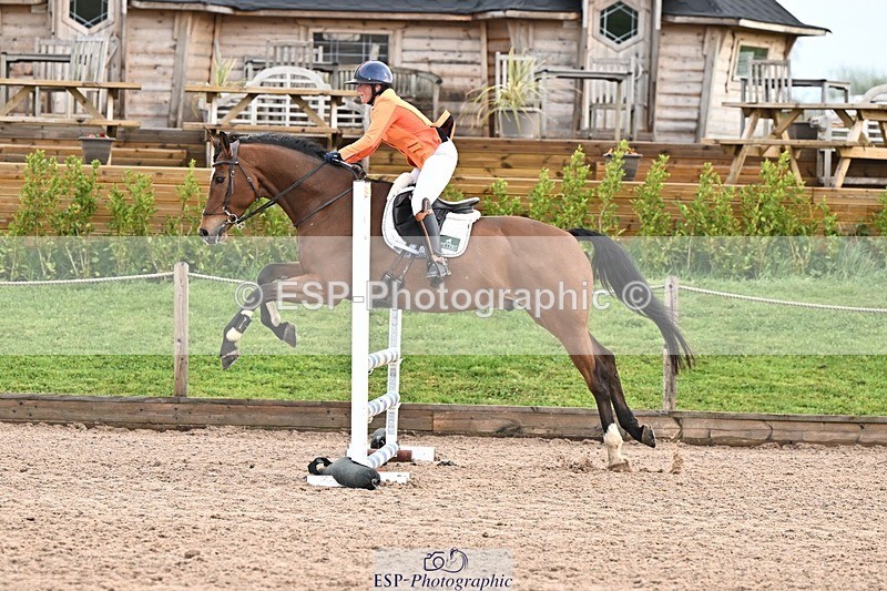 250416-090239-00006 - Cls 1 British Novice and 90cm