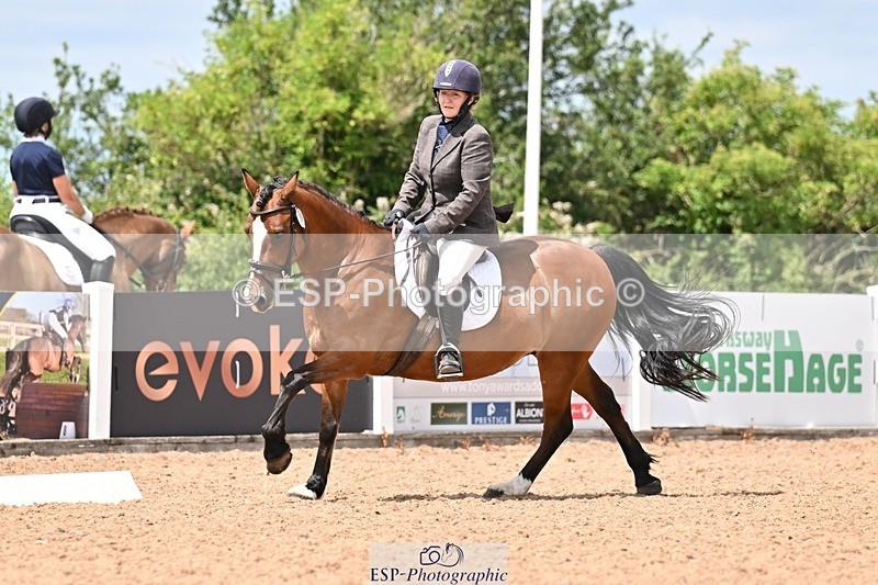 260704-132934-04891 - Cls 4D Senior Intermediate Novice 1
