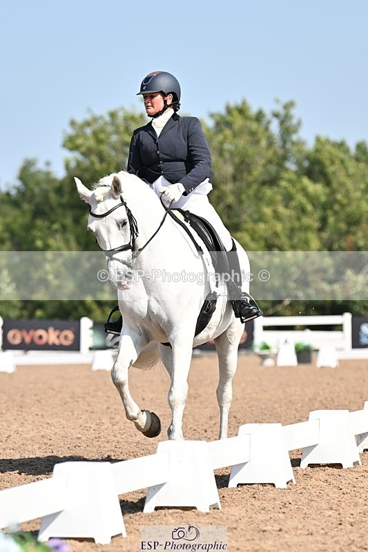 250816-104642-03195 - 111-Sonya.Fitch-PeytonDinnarthal.Buzzard