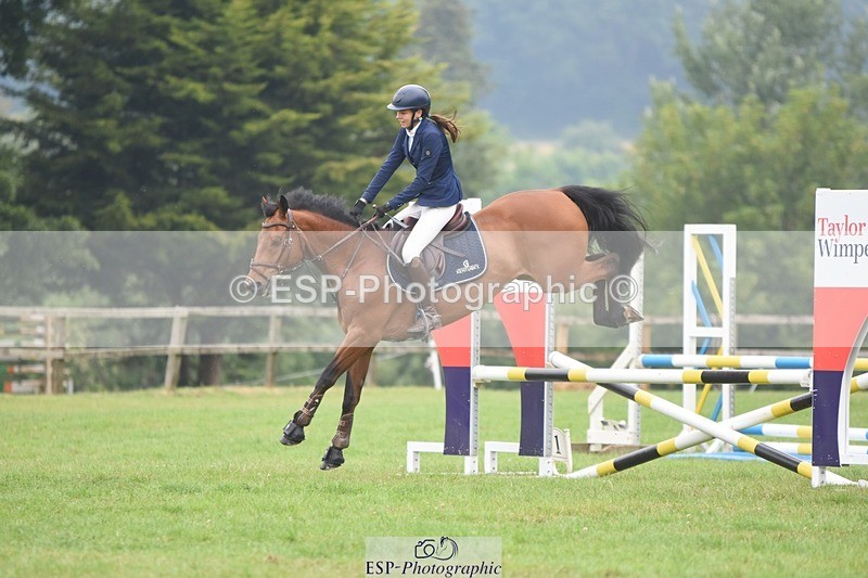 230618-101618-10331 - Cls 28 British Novice & 80cm Open