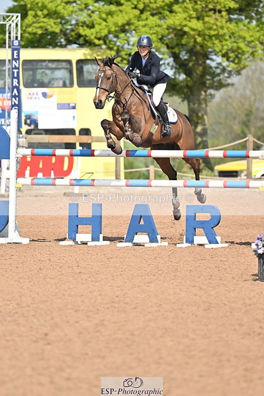 240512A-100351-17119 - Cls 48 National 1.30m Open