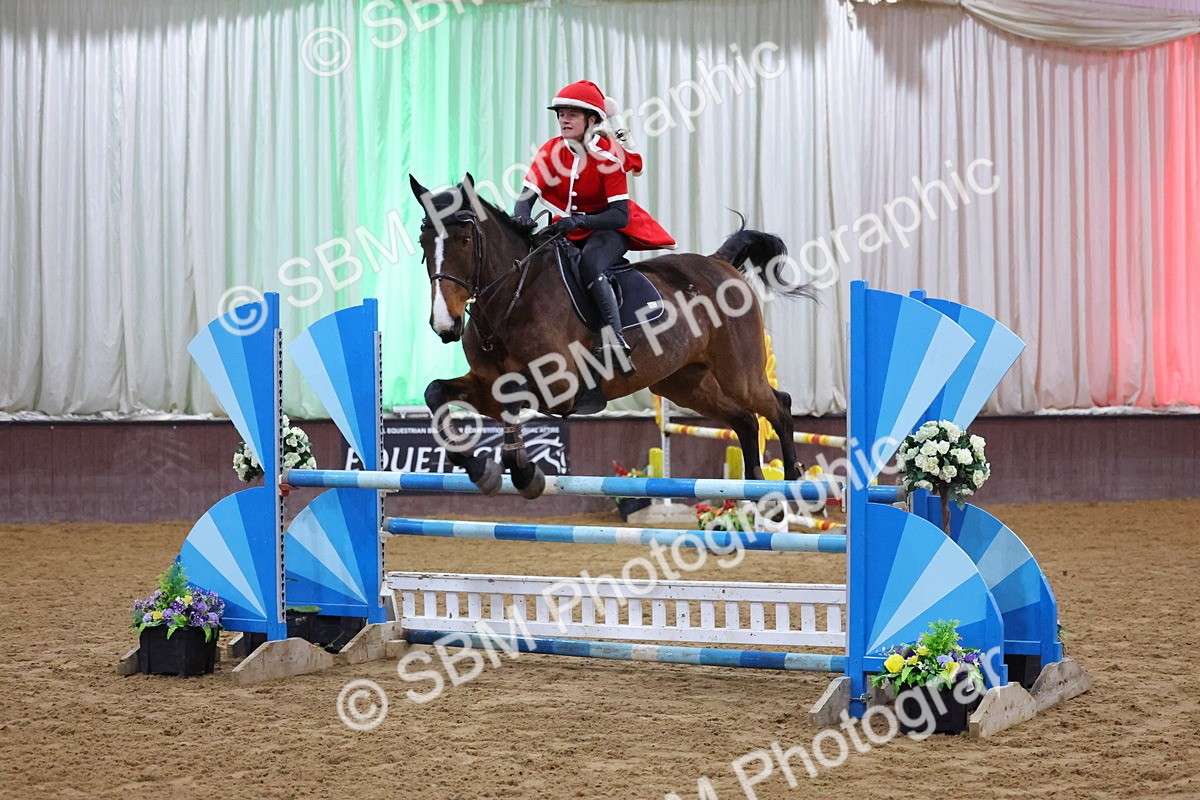 SBM_004104 - Class 20 - Pairs Relay Jumping 1.10m