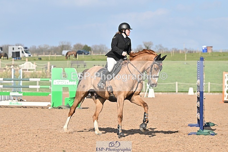 250326-143807-01211 - Cls 6 Foxhunter and 1.20m