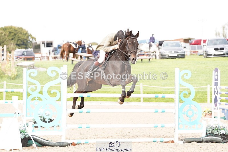 241004A-152250-00962 - Fri 04 Snr Fox & 1.20m Open