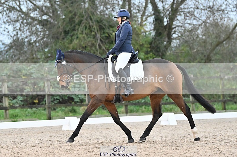 241103-155546-03275 - Novice 1 - 14.44 to 16.08