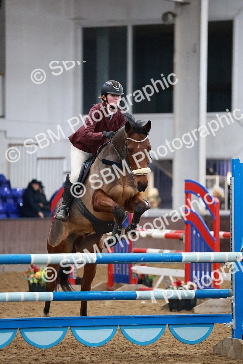 SBM_004505 - Class 17 - Senior Newcomers - 1.10m