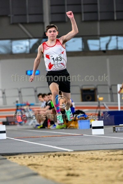 SeniorInd25-919946 - Field Male