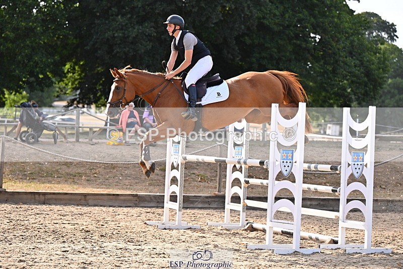 250817A-172224-05207 - Cls 24 Snr Foxhunter