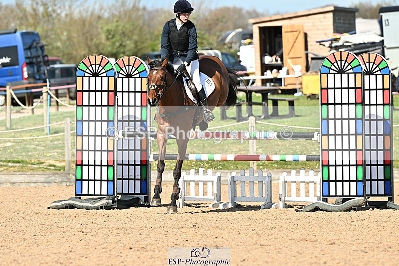 250416-151807-01677 - Cls 6 Foxhunter and 1.20m