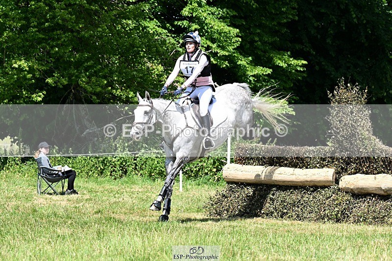 240629X-124405-2704 - 017-Jessica_Long-LADY_GREY