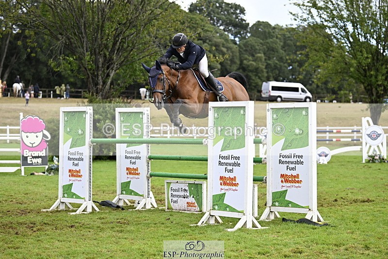 250831A-134652-10546 - Cls 37 Snr 1.35m Grand Prix