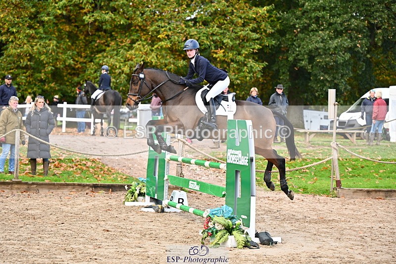 251026A-102716-23605 - D-357-Fenella.Redvers