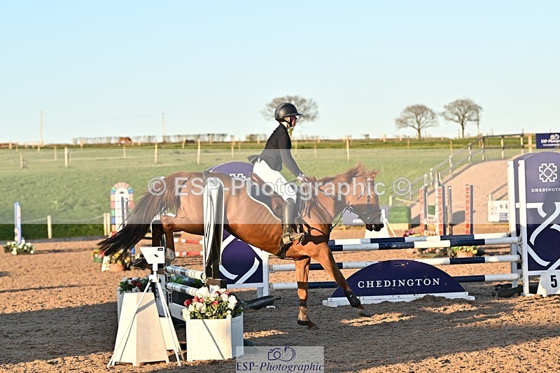 250401-190013-00864 - 90cm Classes