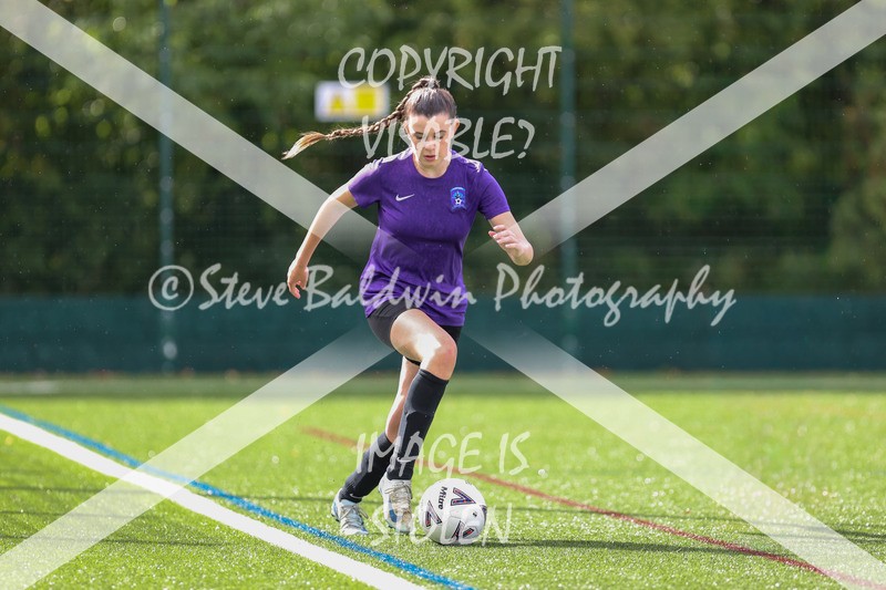 1DX30490 - 2025-09-13 FC Abbey Meads U17 Girls Purple V Cumnors U17 Girls