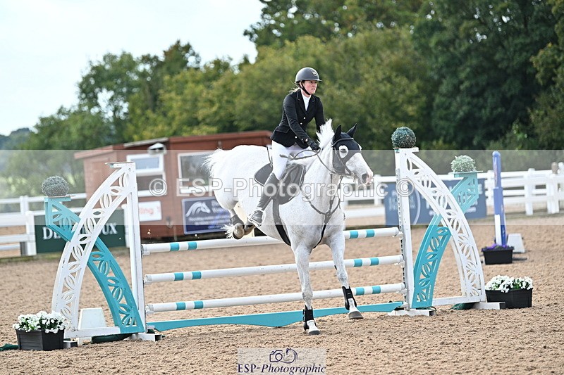 241004A-124333-02030 - Fri 09 95cm Amateur Quals