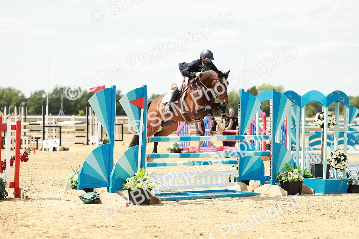 SBM_007660 - Class 3 - Senior Newcomers - 1.10m Open