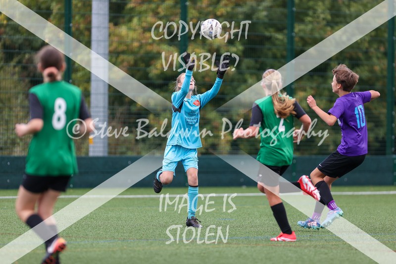 1DX31048 - 2025-09-13 FC Abbey Meads U13 Blue Girls V AFC Corsham U13 Pumas
