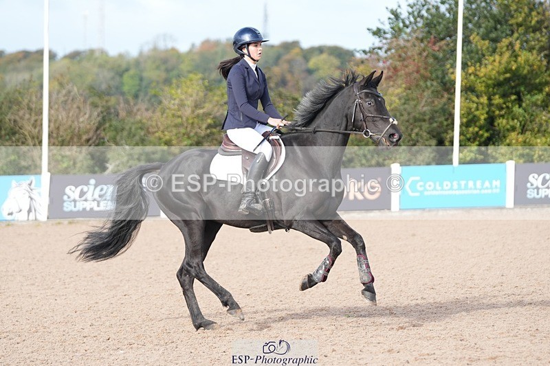 251005-102645-02542 - Cls 22 British Novice and 90cm