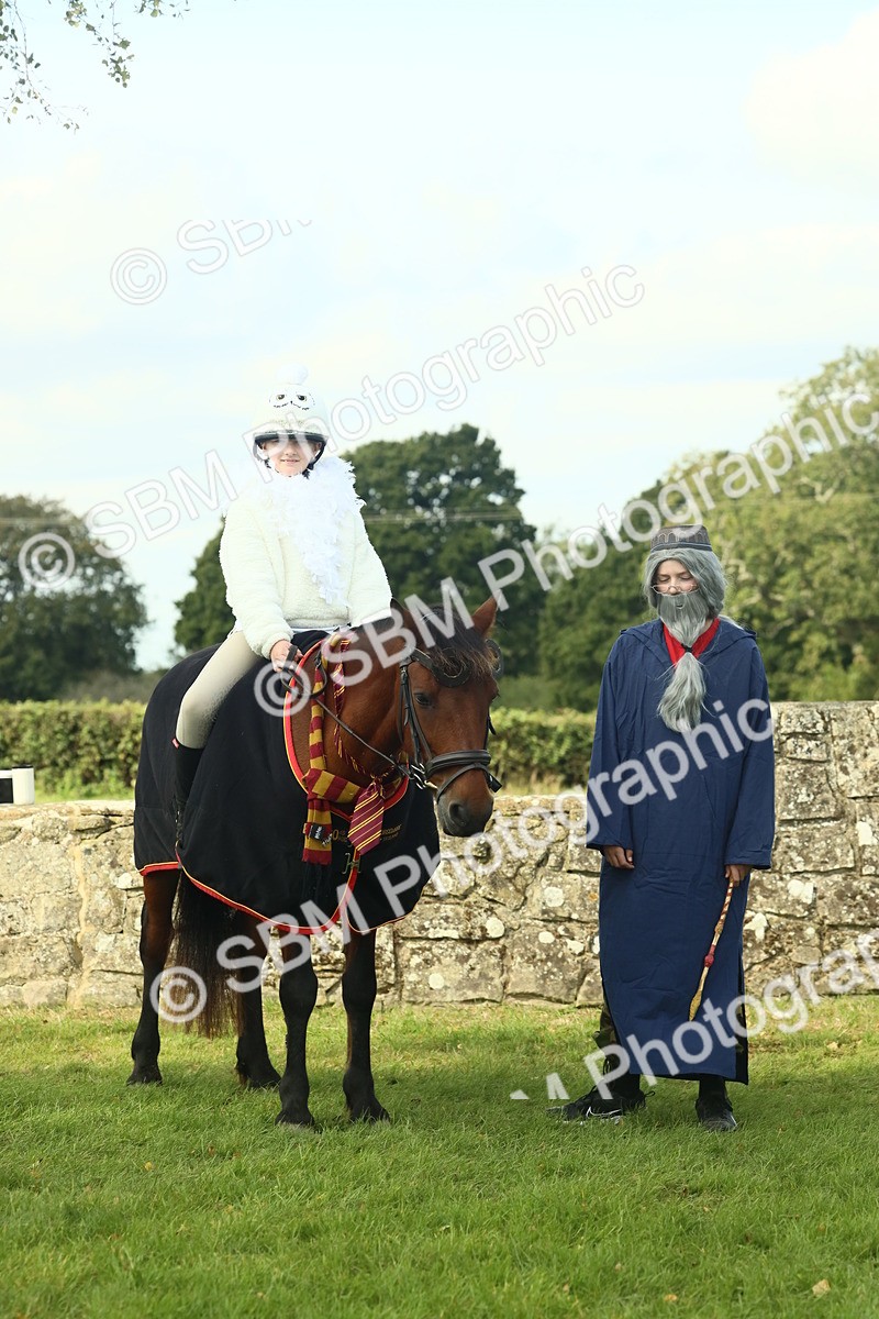 SBM_63579 - S35 - Fancy Dress Showing