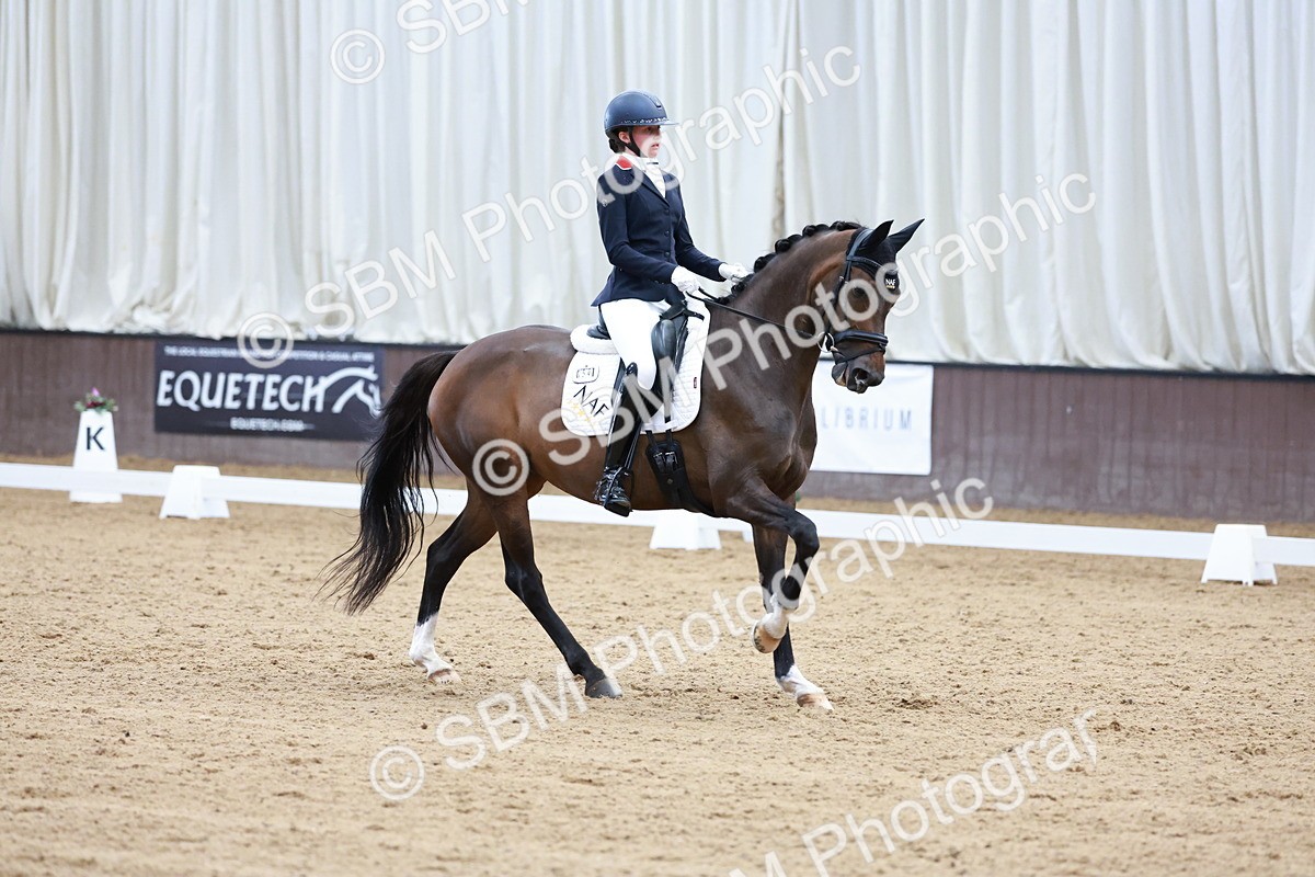 SBM_017819 - Class 15 - FEI Junior