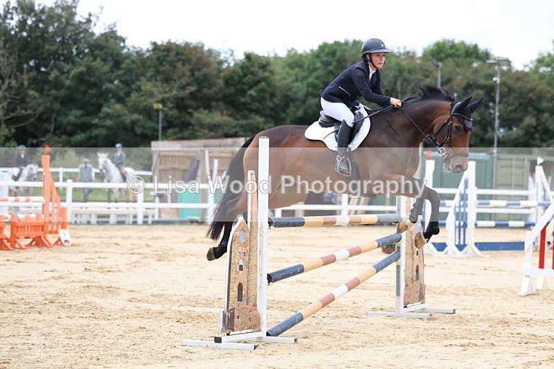 3E7A3126 - Class 8: Senior Newcomers/1.10m open