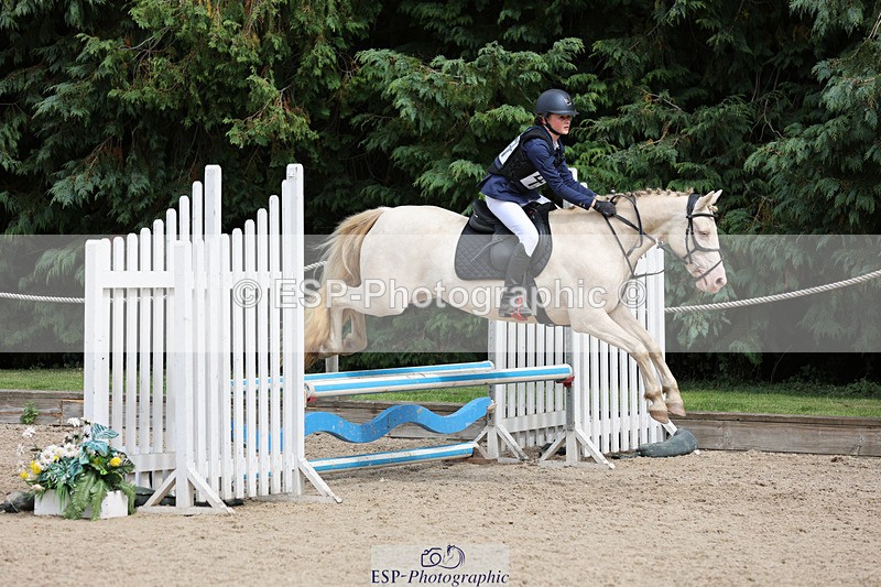 240823X-142625-18392 - 70cm R1 13.45 to 15.30