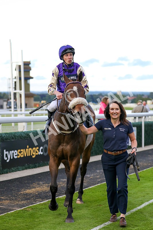 180624-Race 5-Makalu-8209 - Race 5