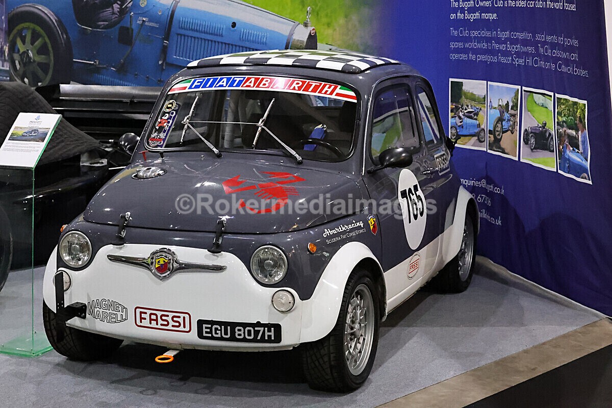 RETRO-15 - Race Retro