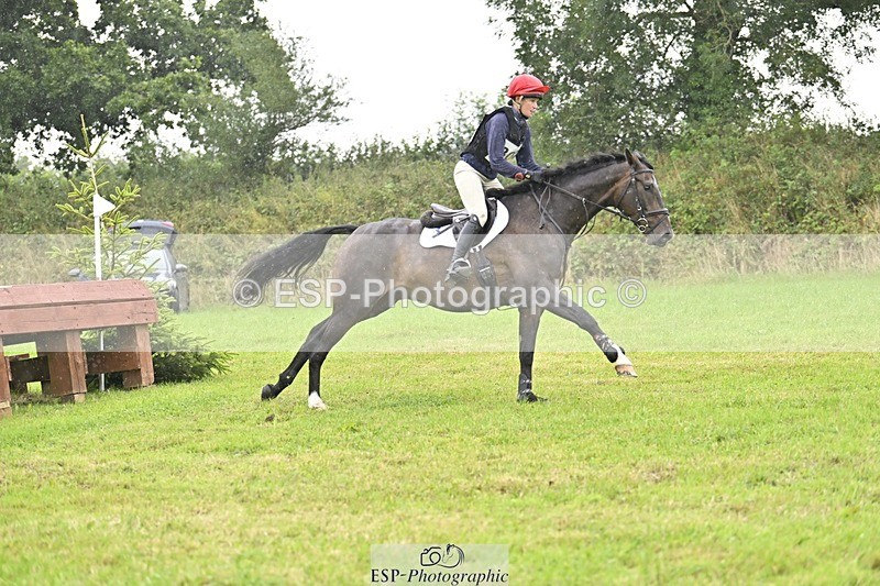 240901A-104451-05636 - 302-Rosie.Bradley-Hole-CAPABILITY.BROWN.II