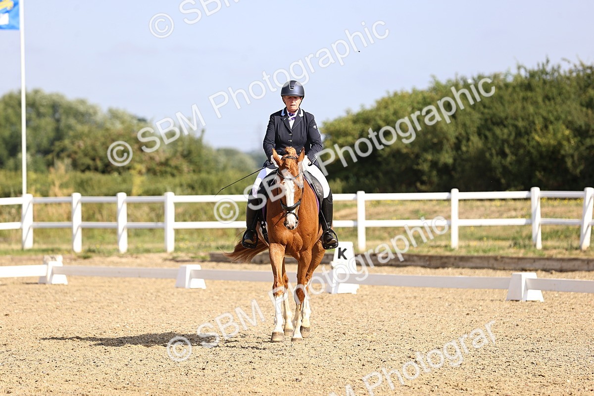 SBM_008602 - Novice 5 - 08.30-9.33