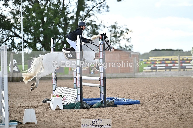 250921-153257-04018 - Cls 21 Pony 90cm Derby