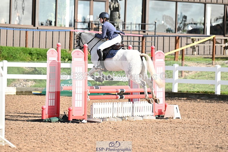 241026A-114325-00761 - SAT Cls 8 Pony Discovery and 90cm Open