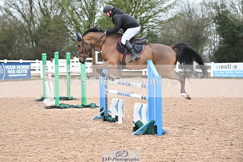 240225A-122402-05187 - Cls 21 Newcomers and 1.10m Open