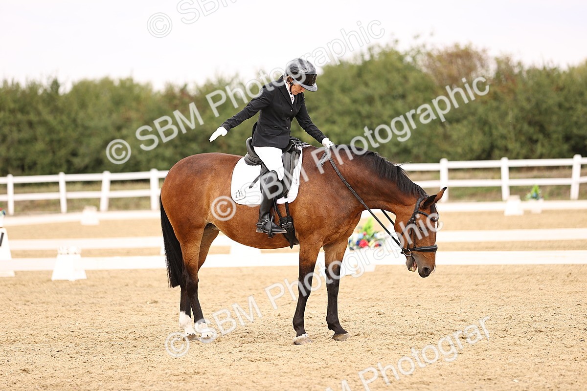 SBM_013876 - Class 4 - Novice 5  12.13-13.02