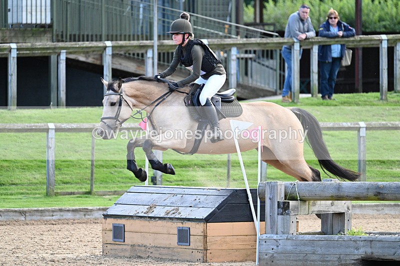 WJ7_5945 - Time 16:18 to 16:39