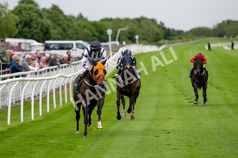 230524-Race 2-Birkenhead-1306 - Race 2