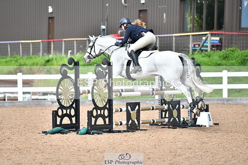 230819A-153343-01055 - Cls 32 95cm Amateur Qualifier