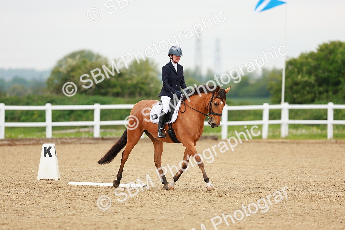 SBM_005304 - Class 16 - Novice 6