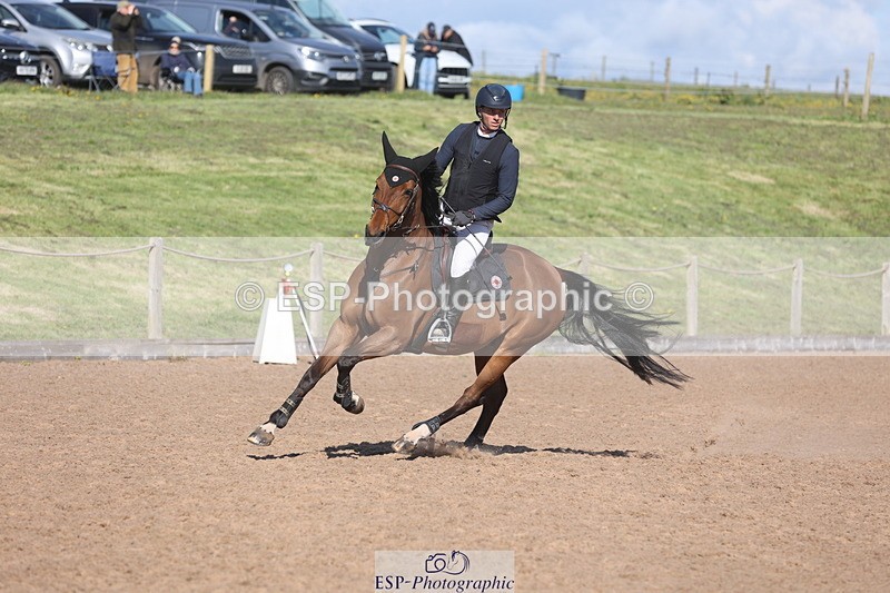 240419A-163418-09441 - Cls 10, 2 Star Big Tour 145cm  15.45 to 16.35 break